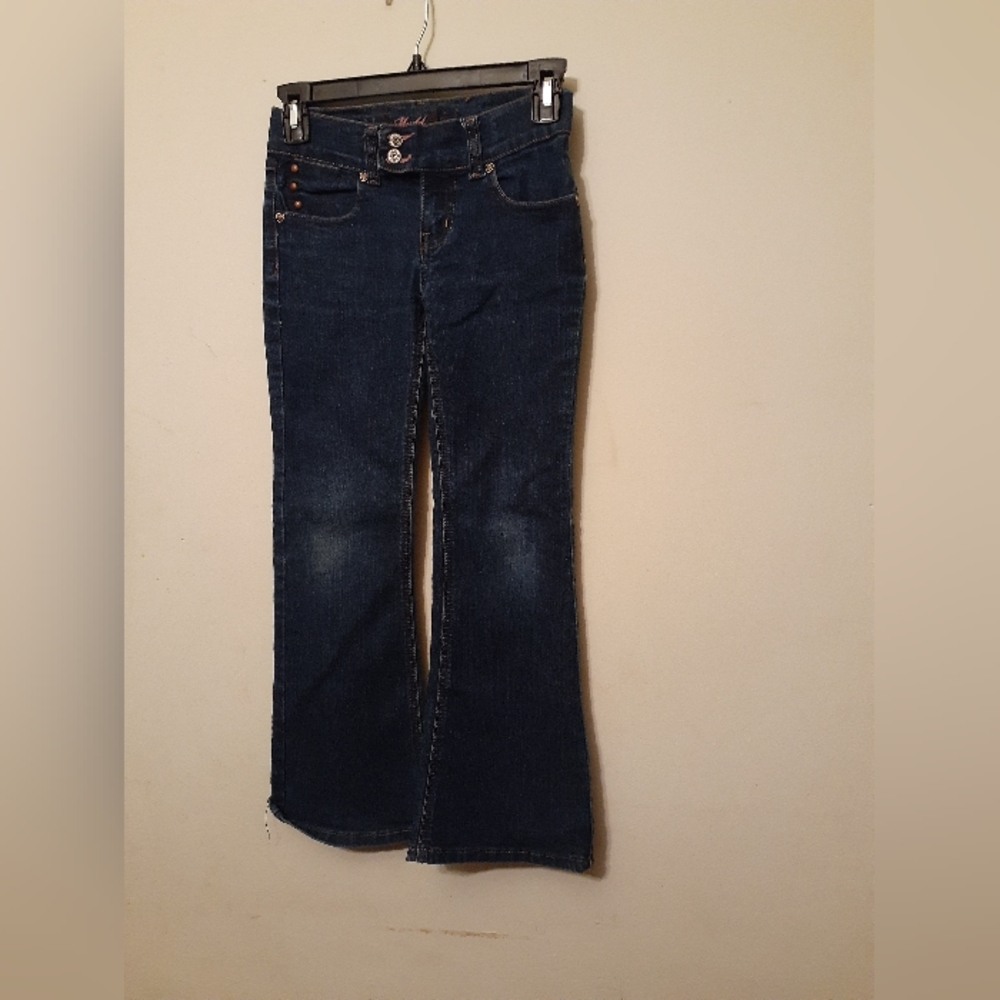 Mudd dark denim flare leg jeans w/ embroidered back pockets size 8